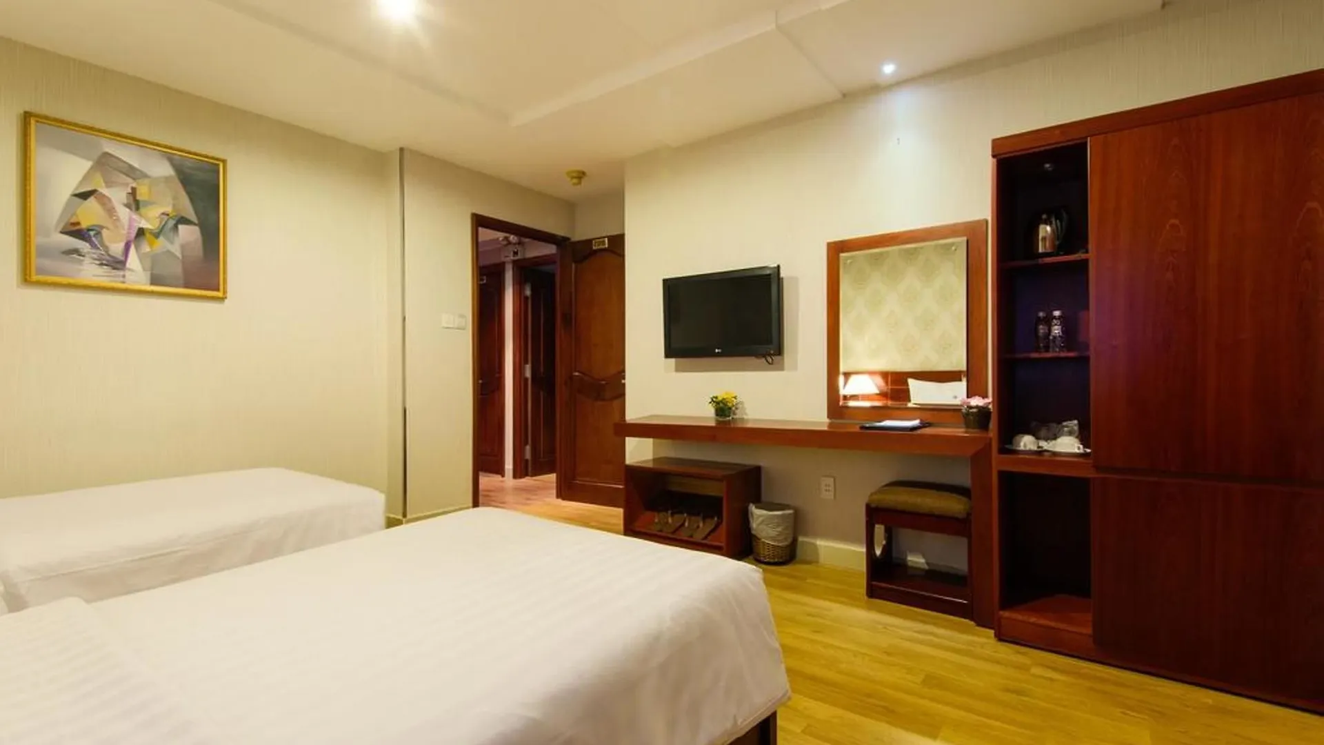 *** Hotel Morning Rooms Hai Ba Trung Ho Chi Minh City Vietnam